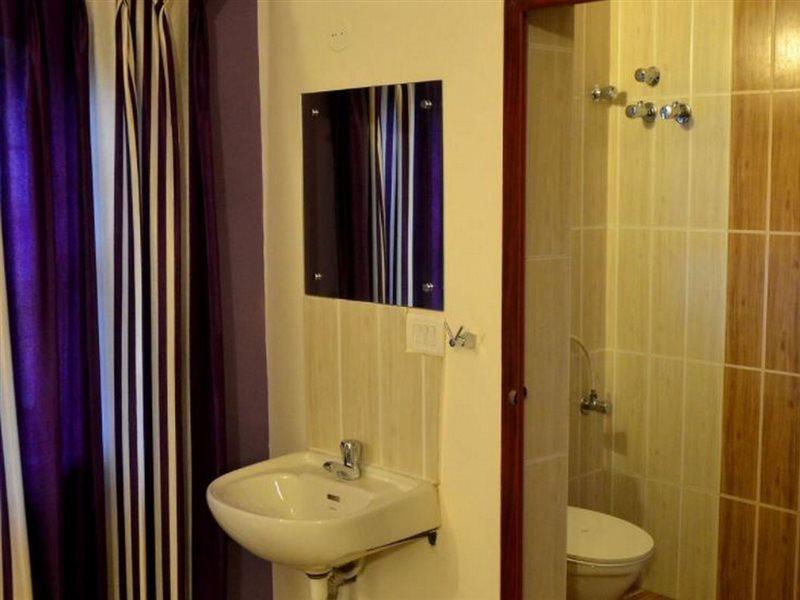Garima Of Mandrem Hotel Bagian luar foto